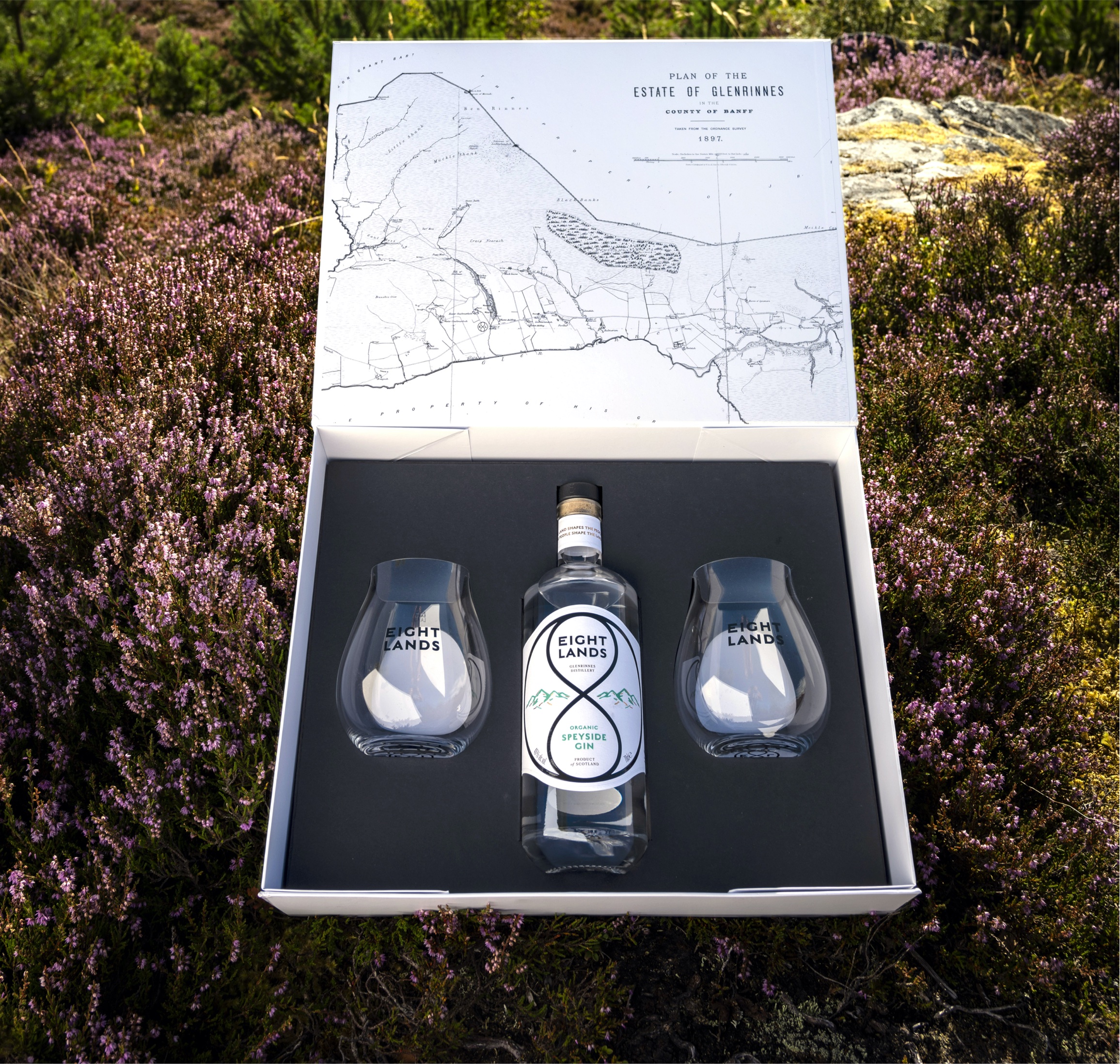 Eight Lands launches exclusive Vodka and Gin gift sets with Riedel glassware for Christmas